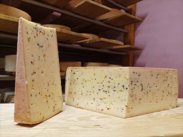 Spremberger Hofkäserei - Hofkäse Chili Schwarzkümmel